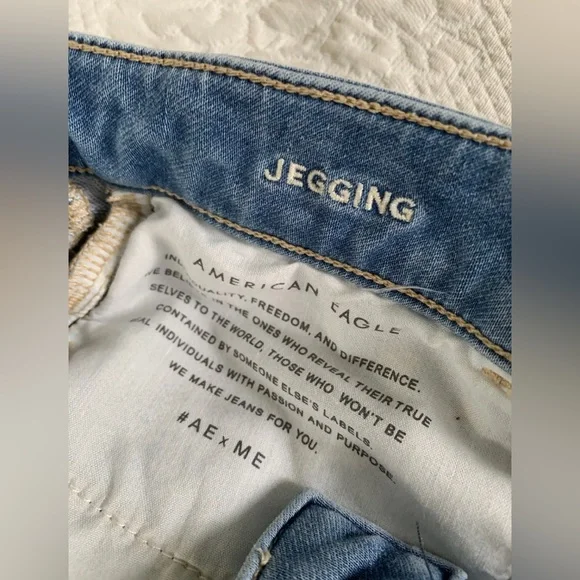 American Eagle 6 L Long Jegging Light Destroyed Next Level Stretch Denim Jeans - Picture 4 of 8